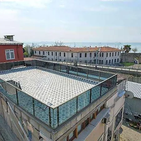 Nar Hotel 2*