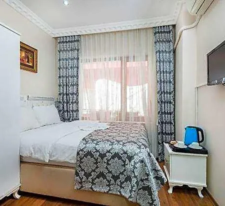 Hotel Nar 2*